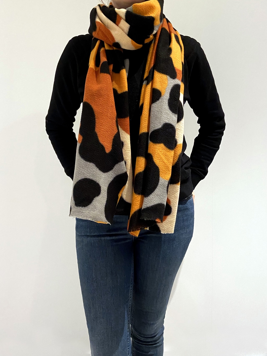Giraffe print thick winter scarf