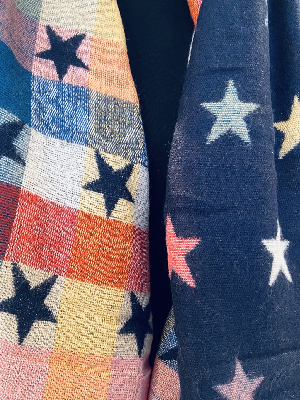 navy and pattern star scarf close