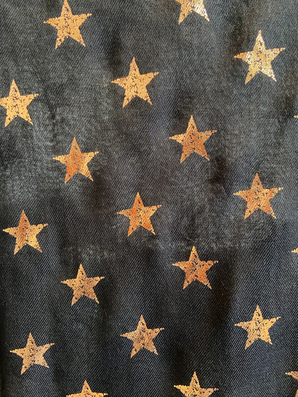 black copper metallic star scarf close up